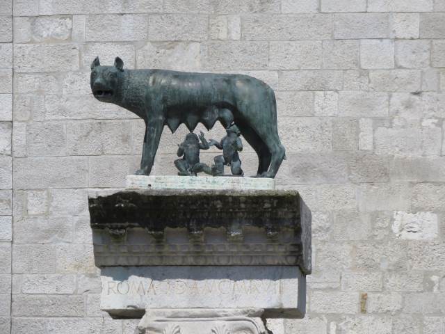 Aquileia, lupa di Roma